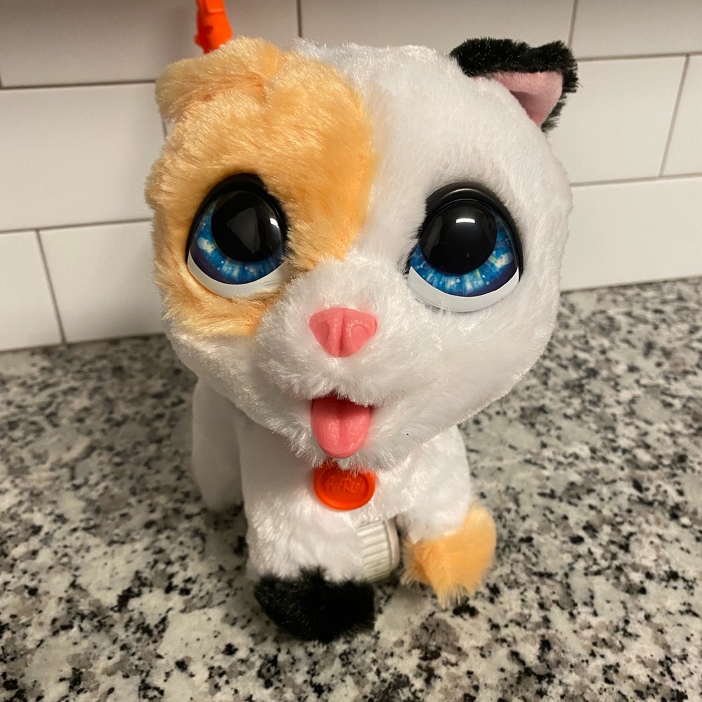 furReal Poopalots Big Wags Interactive Kitty Connectible Leash